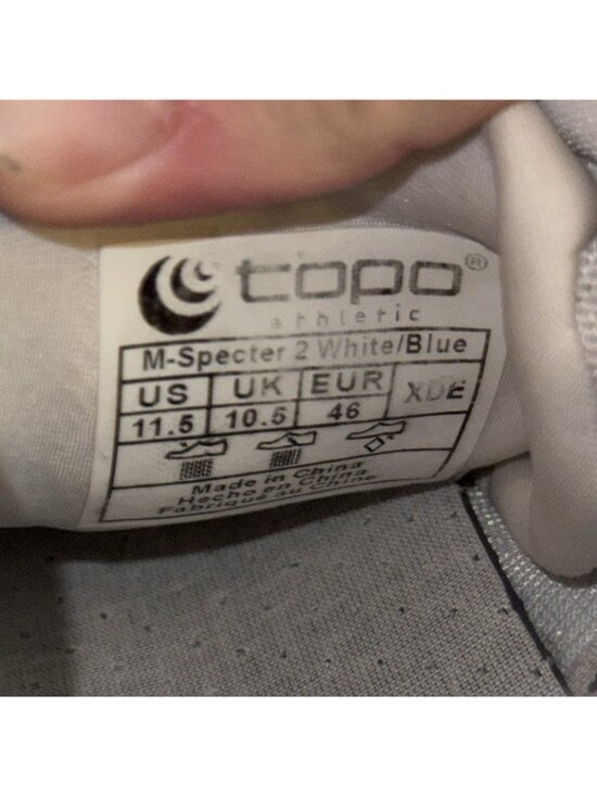 Athletic_Shoes